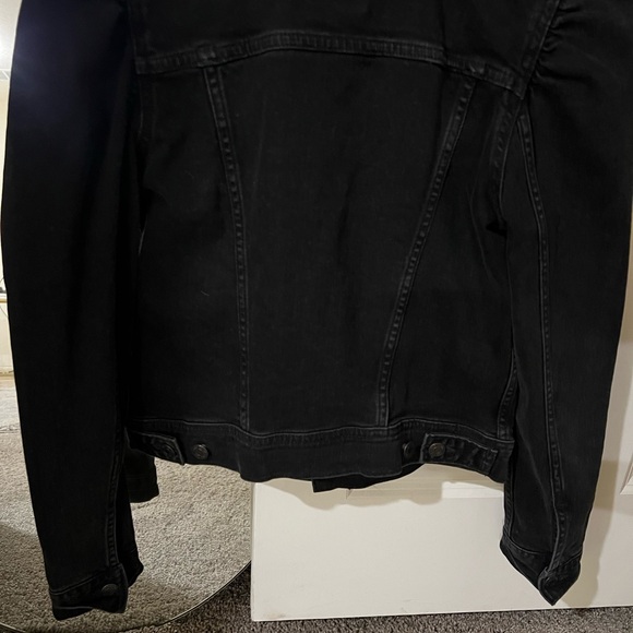 GAP Women's Black Denim Jacket - Picture 3 of 4